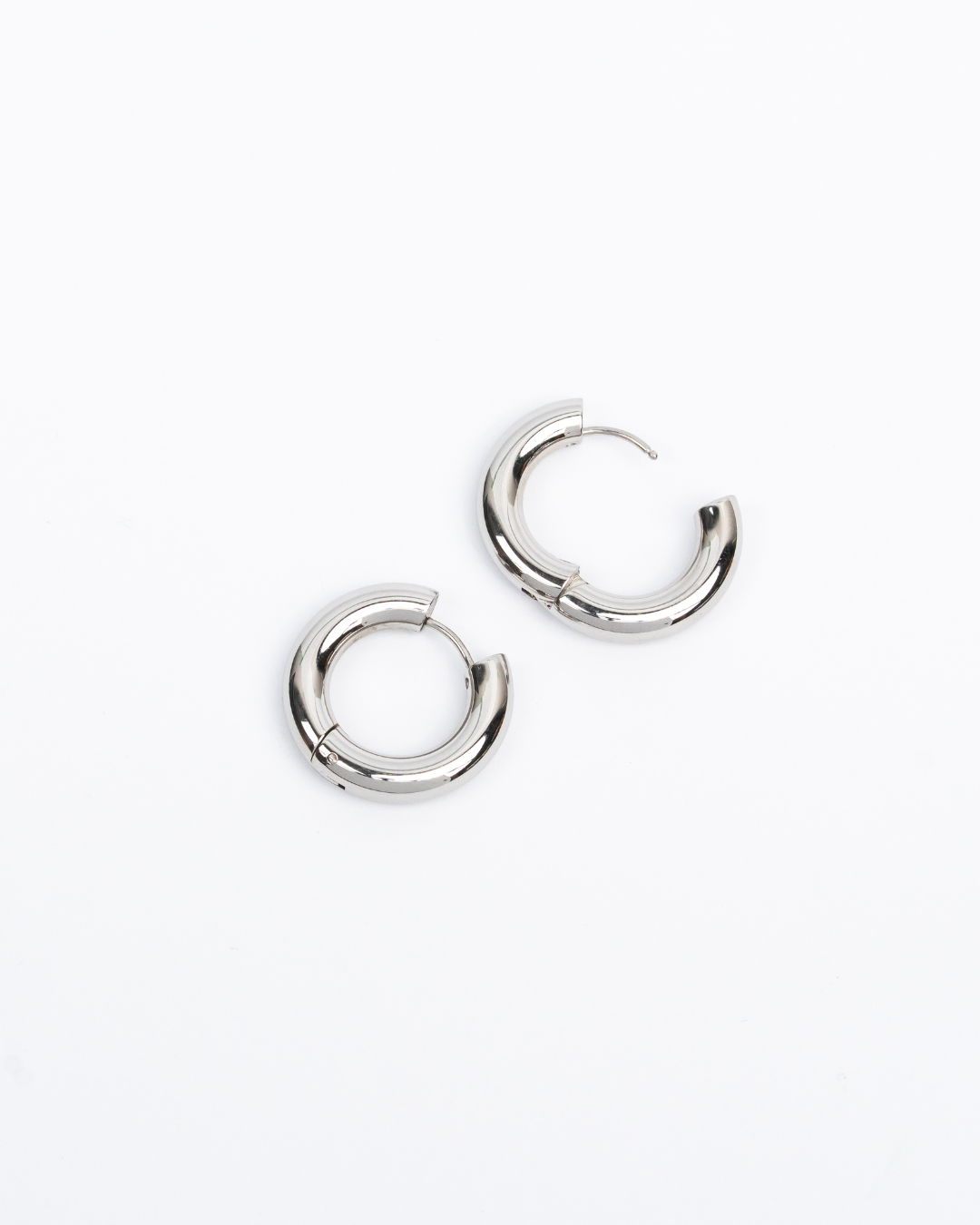 Adia Hoops