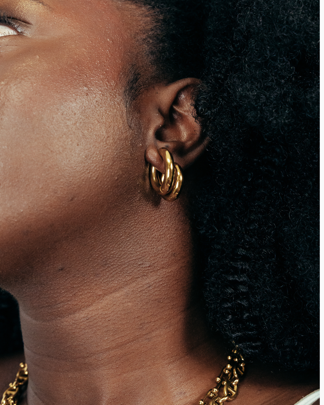 Adia Hoops